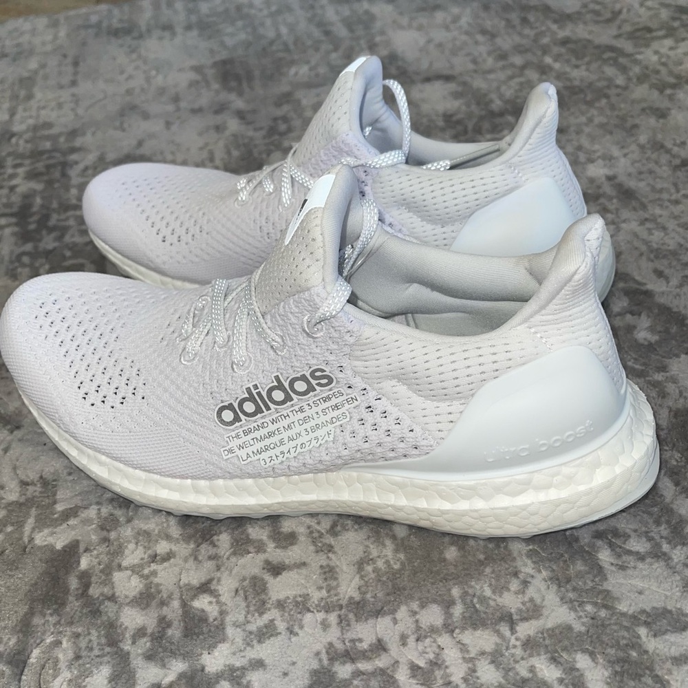 Adidas Ultraboost DNA Size 8